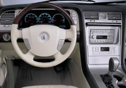 2002 Lincoln Navigator dashboard