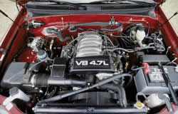 4.7L V8 engine