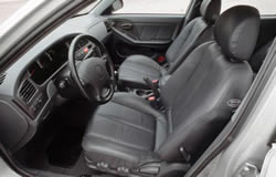 Hyundai Elantra - interior