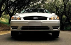 2004 Ford Taurus