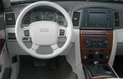 2005 Jeep Grand Cherokee dashboard