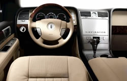 2005  Lincoln Navigator dashboard