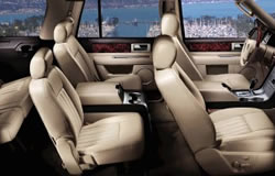 2005  Lincoln Navigator interior